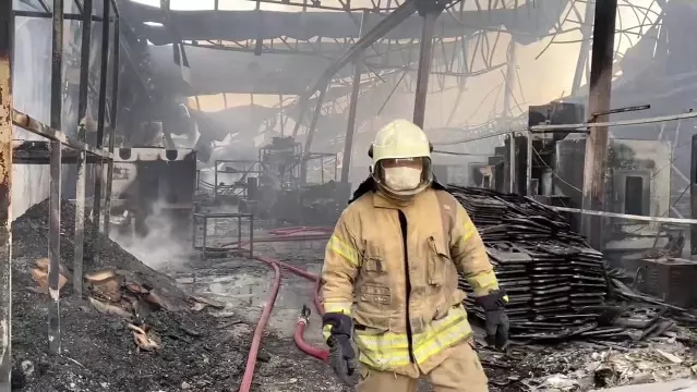 Yangın Şile'deki fabrikada büyük hasara neden oldu