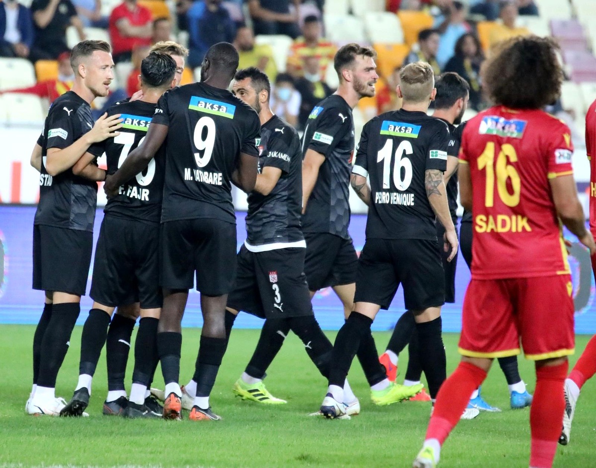 Sivasspor, ligde 130 gün sonra kazandı