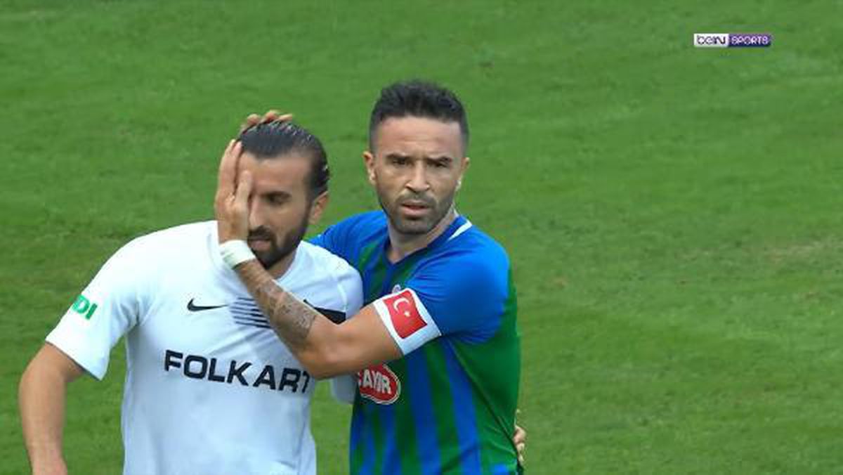 TFF\'den \'dürüst oyuna\' katkı yapan Erhan Çelenk\'e tebrik