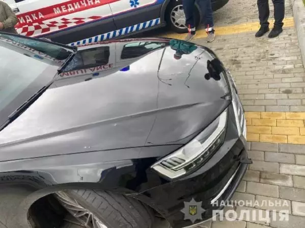 Ukrayna Devlet Başkanı Zelenskiy'nin danışmanına suikast girişimi Ukrayna Devlet Başkanı Zelenskiy'nin danışmanına suikast girişimi