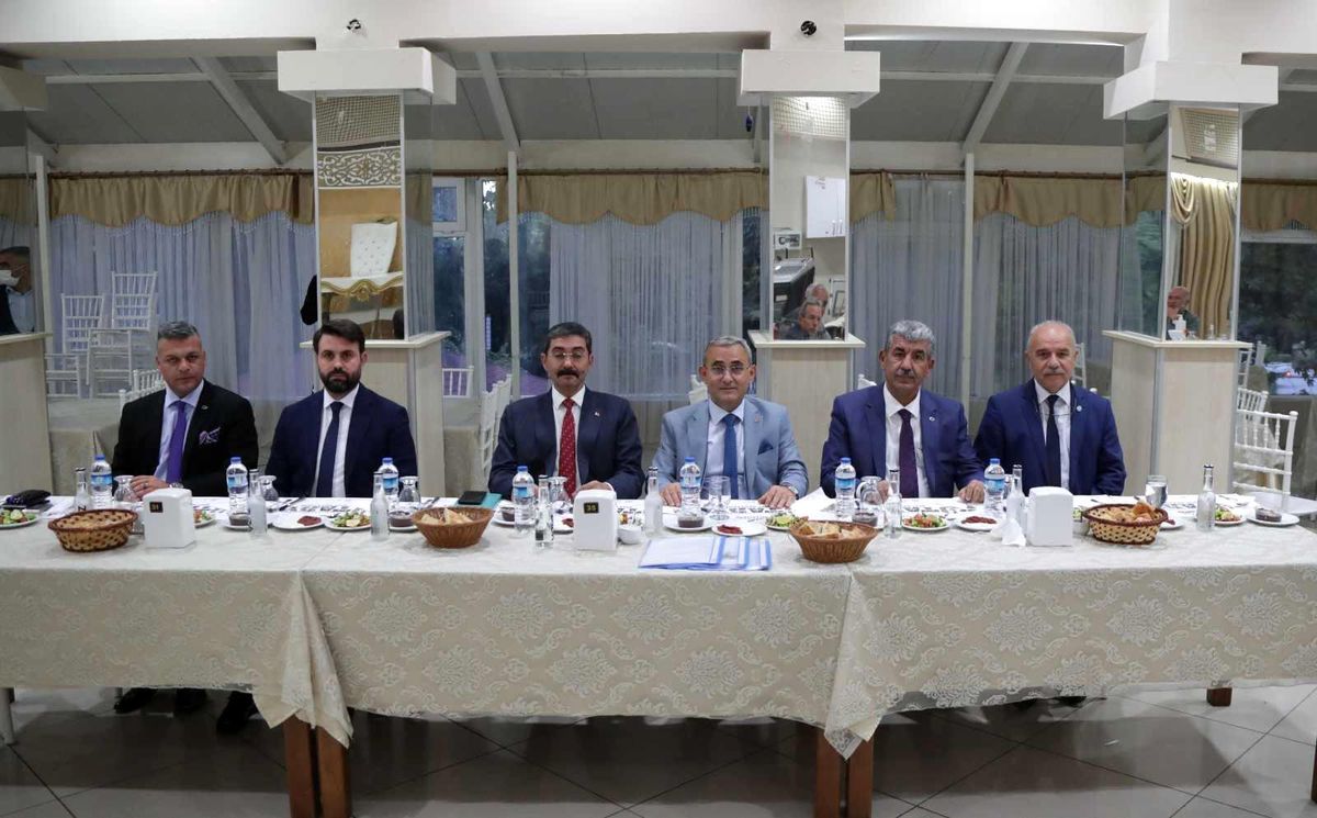 Başkan Işık: "Halka hizmet nasip işi"