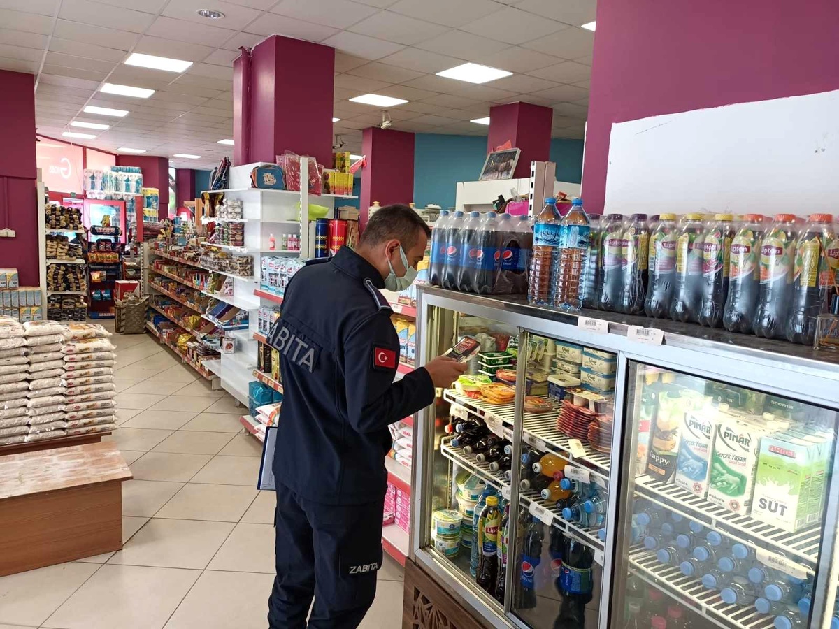 Bilecik\'te marketlerde hijyen ve fiyat denetimi