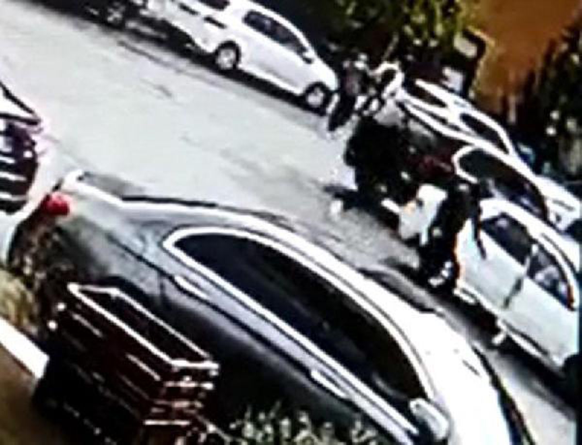 Son Dakika | Denizli\'de, doktora çalıştığı hastane önünde bıçaklı saldırı (2)