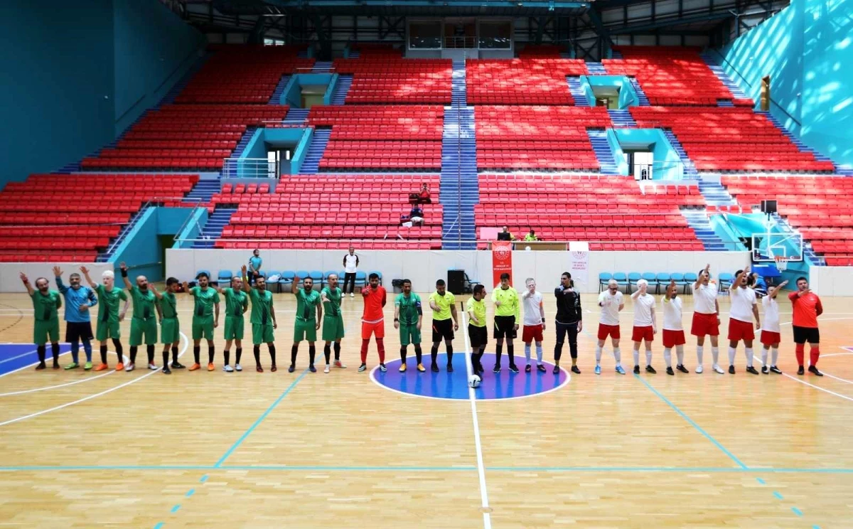 Görme Engelli Futsal 1. Lig 1. Devre müsabakaları Van\'da devam ediyor