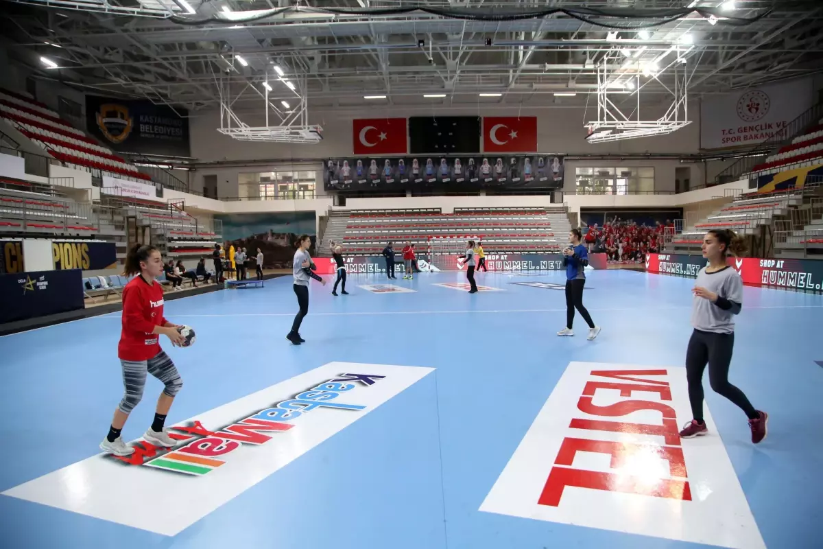 Kastamonu Belediyespor, EHF Kadınlar Şampiyonlar Ligi hazırlıklarına başladı