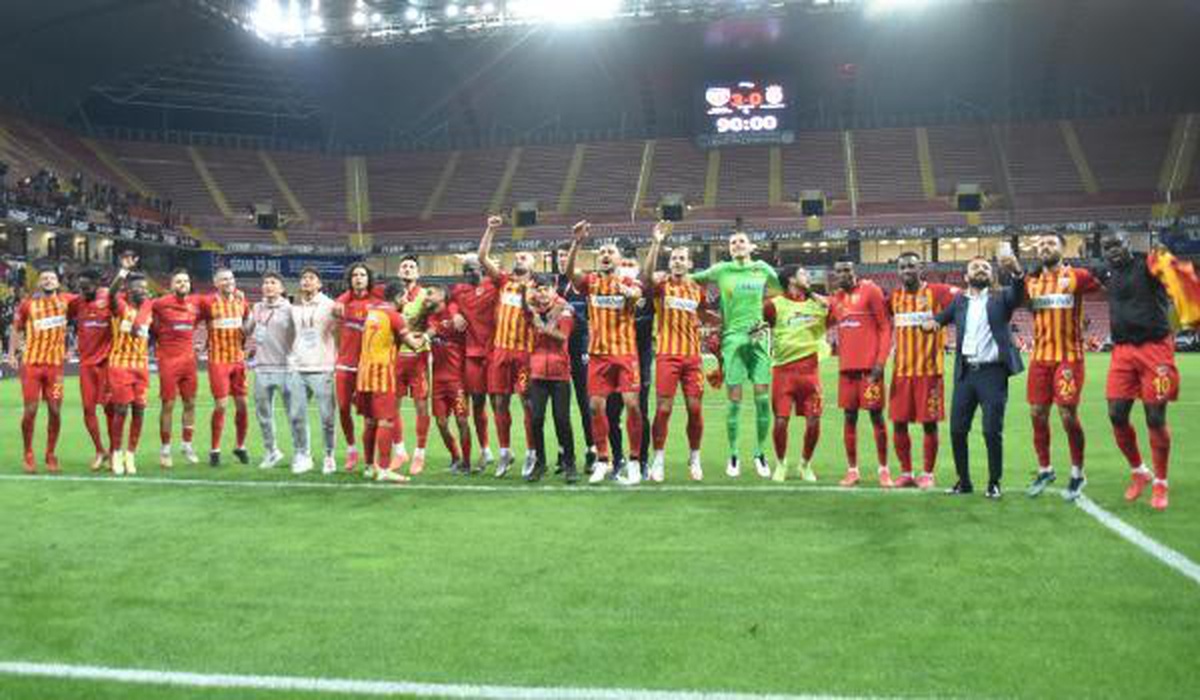 Kayserispor, Galatasaray\'ı evinde 47 yıl sonra yendi