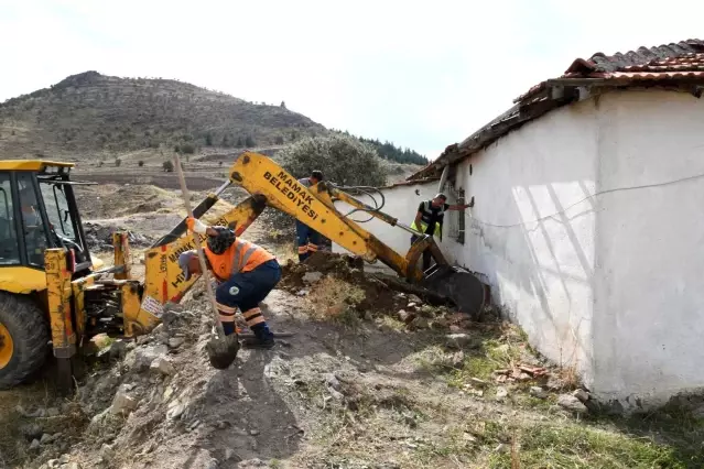Zühre Nene'ye yardım eli Mamak'tan
