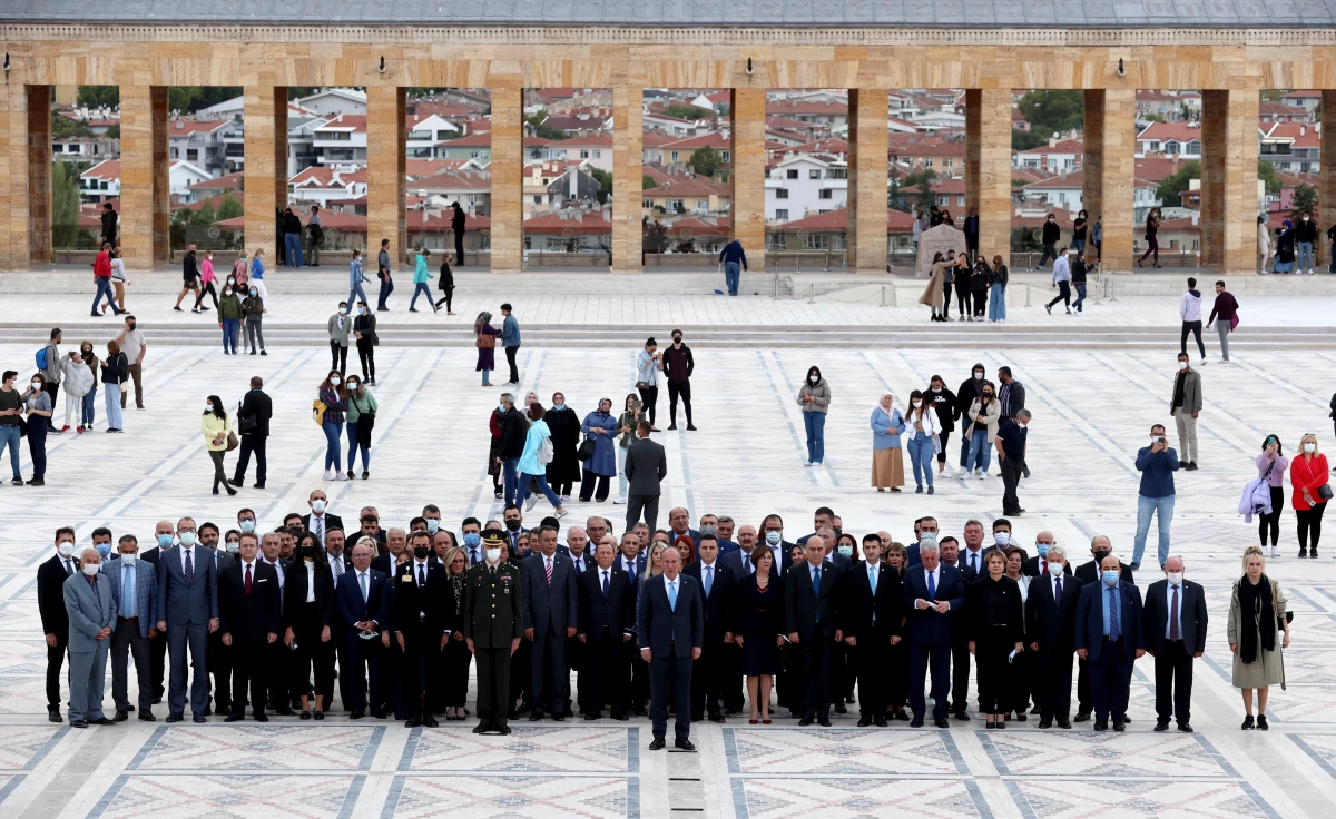 Memleket Partisi Genel Başkanı İnce Anıtkabir\'i ziyaret etti