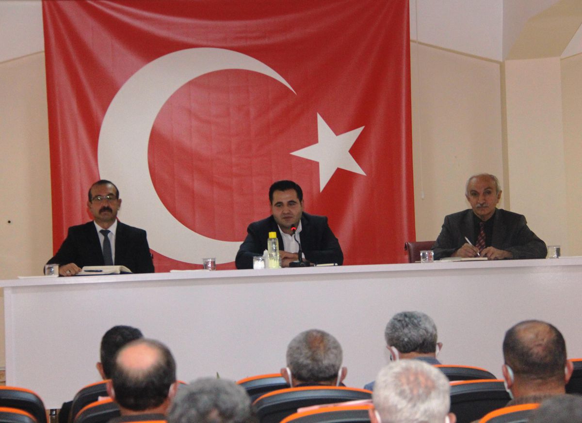 Taşova\'da muhtarlar toplantısı yapıldı