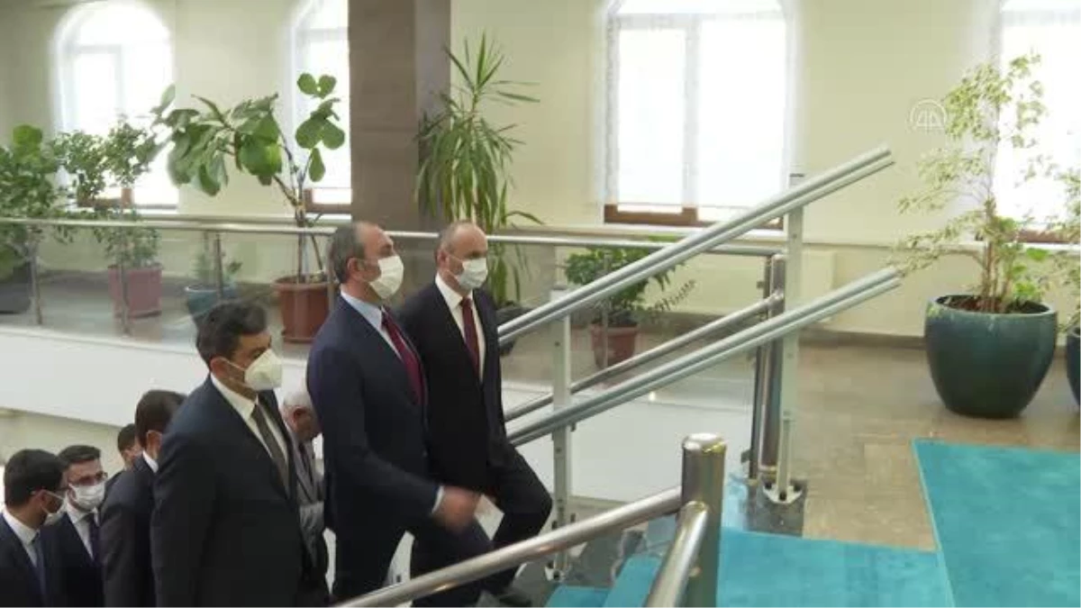 Adalet Bakanı Gül, Edirne Valisi Ekrem Canalp\'i ziyaret etti