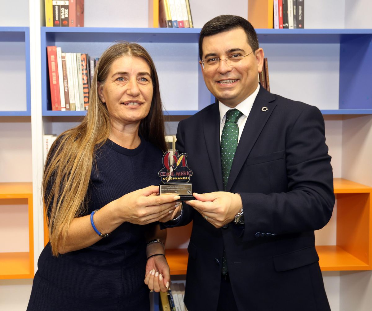 Antalya\'da amatör sporculardan 35 bin kitap bağışı