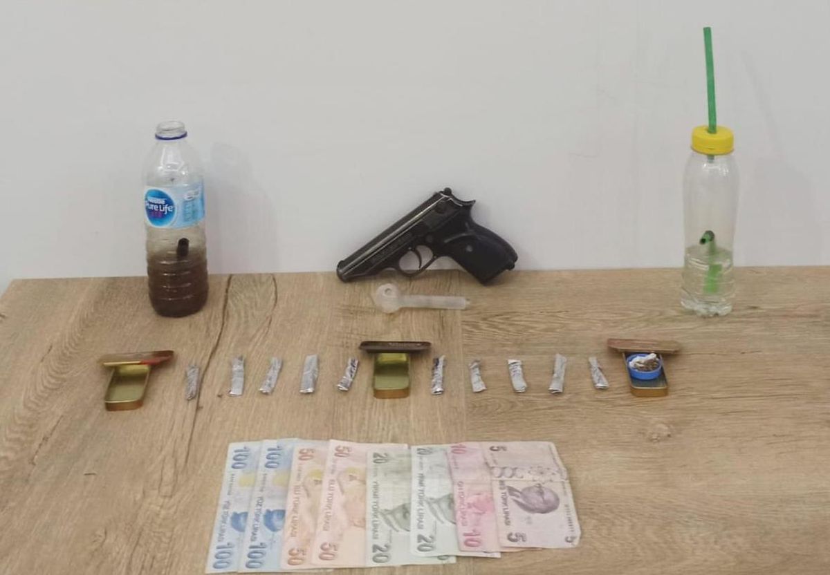 Son dakika... Antalya\'da uyuşturucu operasyonunda bir şüpheli yakalandı