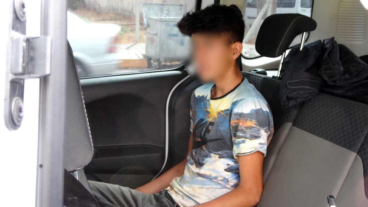 Babasının aracıyla evden kaçan çocuk, kovalamaca sonucu yakalandı
