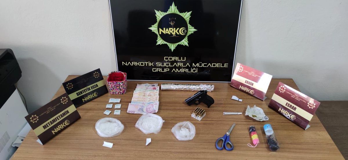 Son dakika: Çorlu\'nun 3 mahallesinde uyuşturucu operasyonu: 2 gözaltı