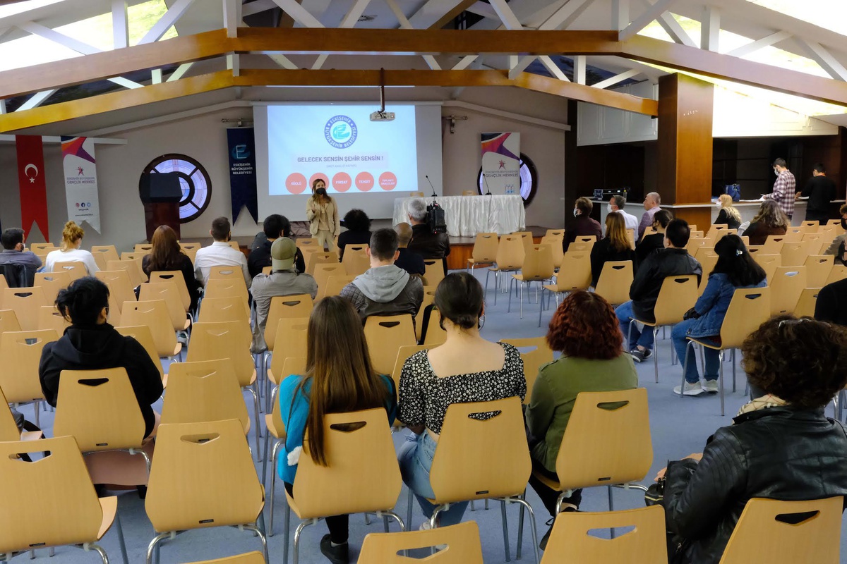 Gençlik Platformu, ikinci buluşmasında gençleri bir araya getirdi