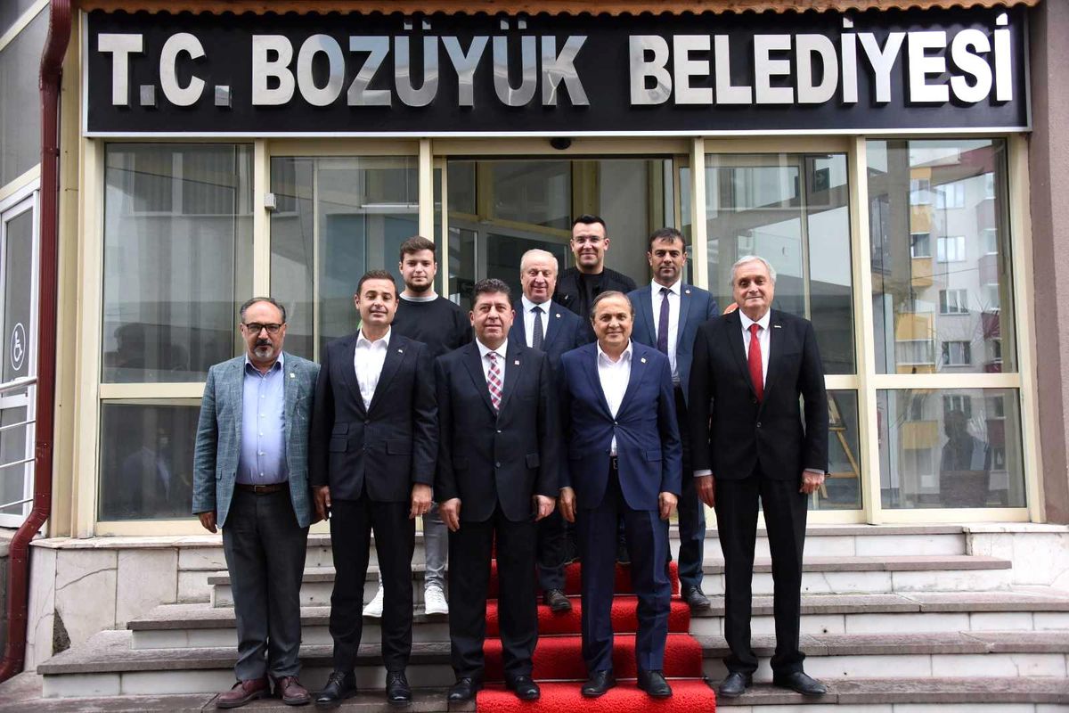 Genel Başkan yardımcılarından Başkan Bakkalcıoğlu\'na ziyaret