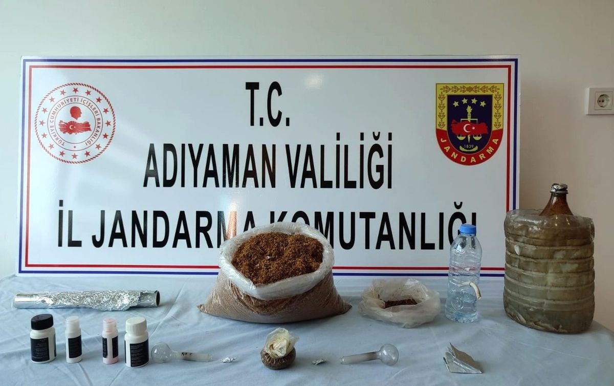 Jandarma ekipleri uyuşturucu ele geçirdi
