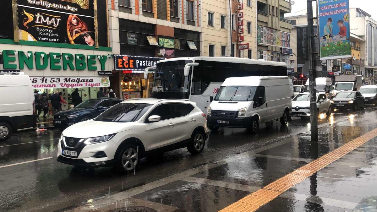 Kars\'ta Sonbahar yağmurları etkili oluyor