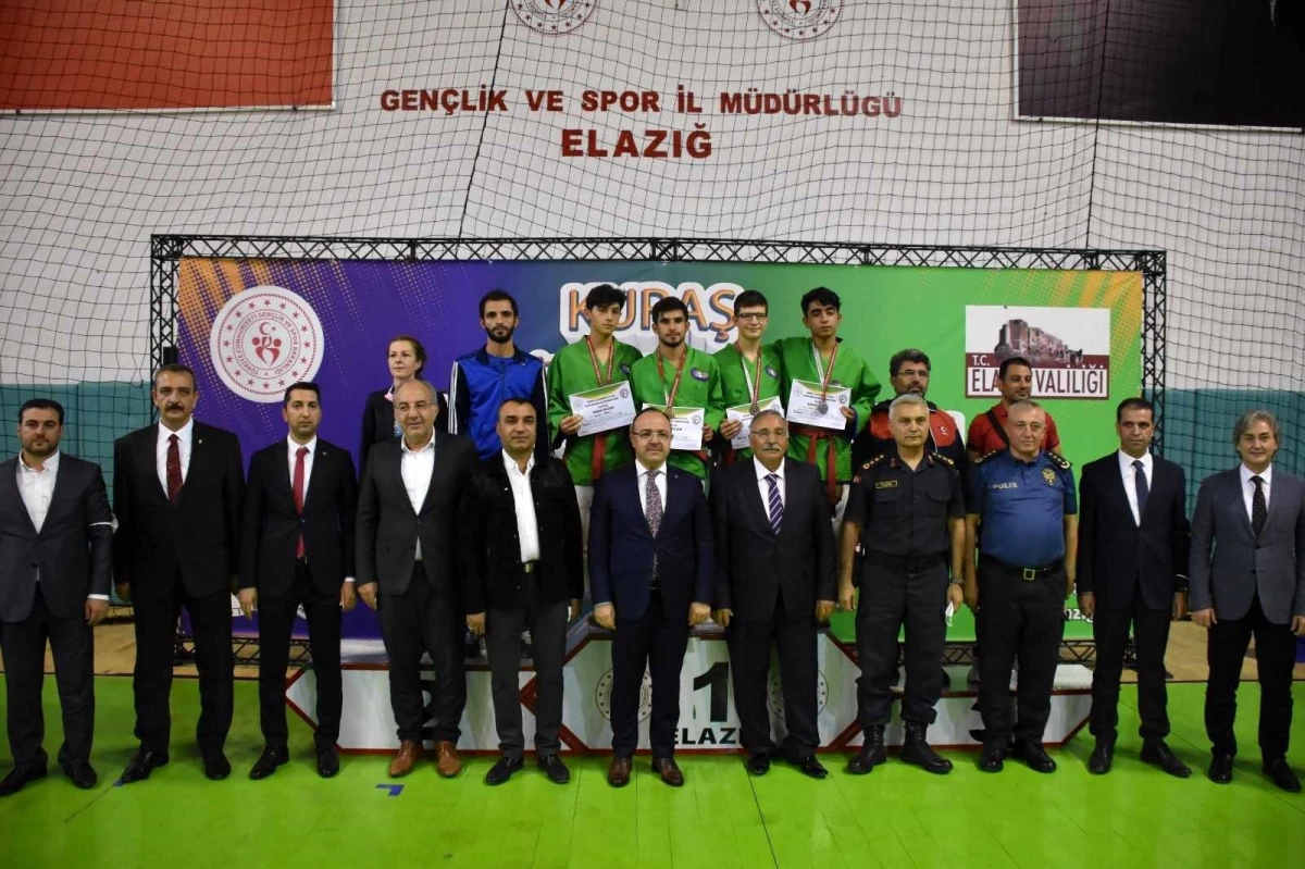 Kuraş Türkiye Şampiyonası Elazığ\'da başladı