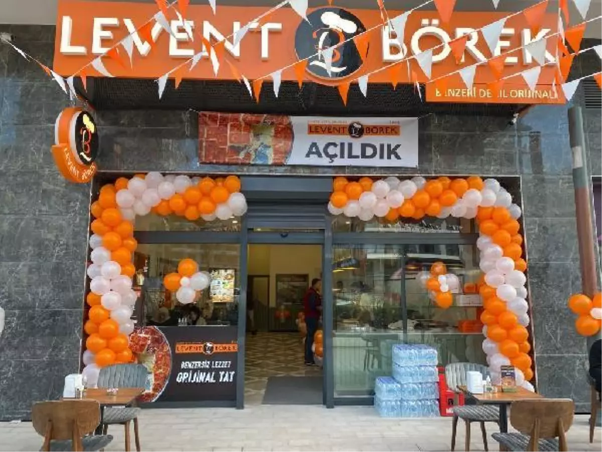 LEVENT BÖREK\'İN İSTANBUL\'DA 49\'UNCU ŞUBESİ AÇILDI