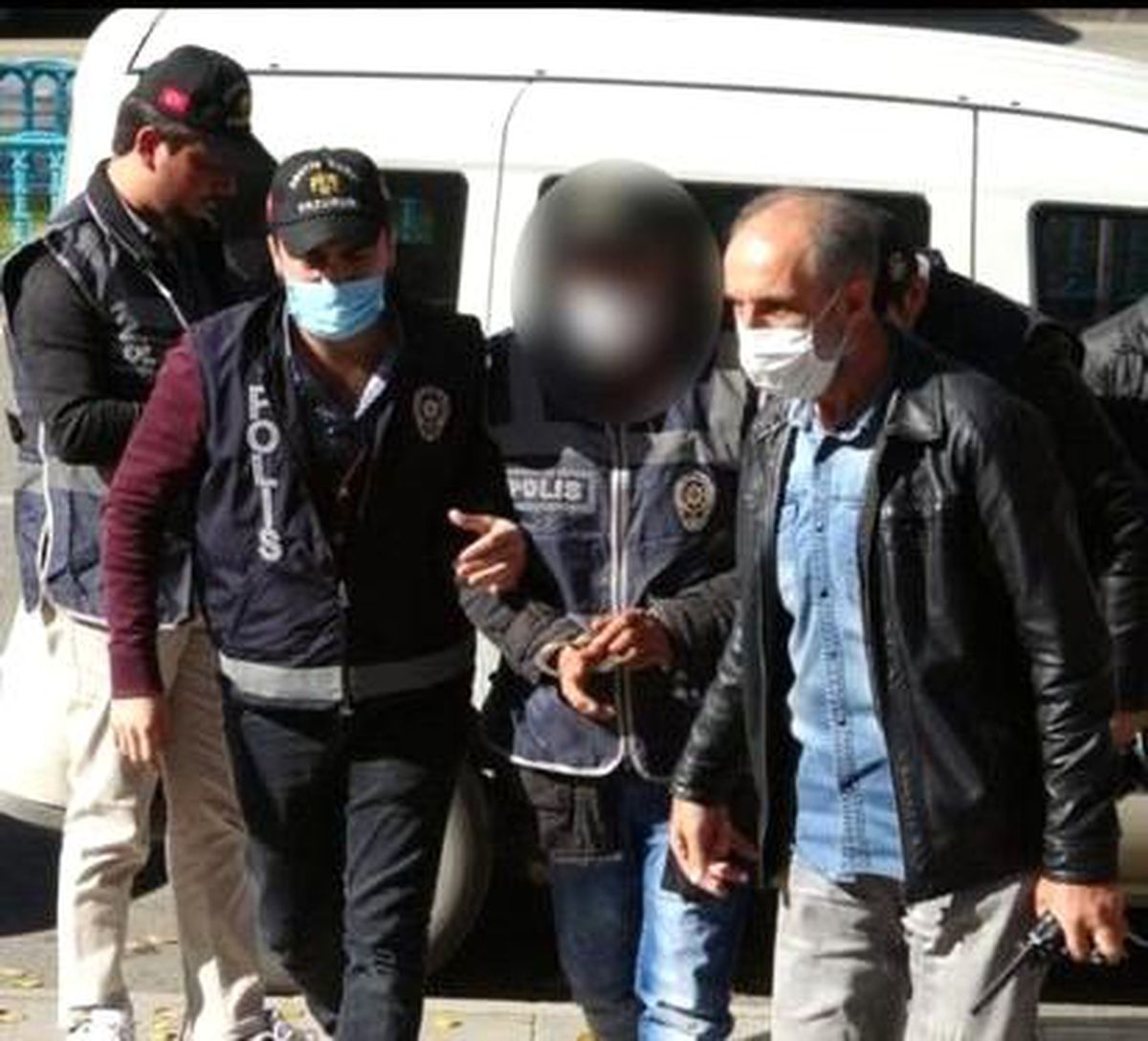 Öğretim görevlisiyim diyerek birçok kişiyi dolandıran şahıs kıskıvrak yakalandı