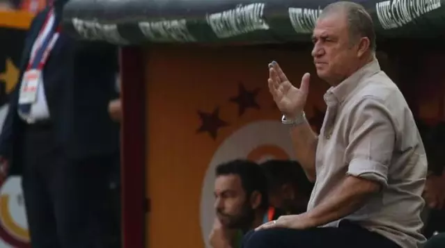 Rakamlar korkunç! Duran top istatistiklerinde ligin en kötüsü Galatasaray Rakamlar korkunç! Duran top istatistiklerinde ligin en kötüsü Galatasaray