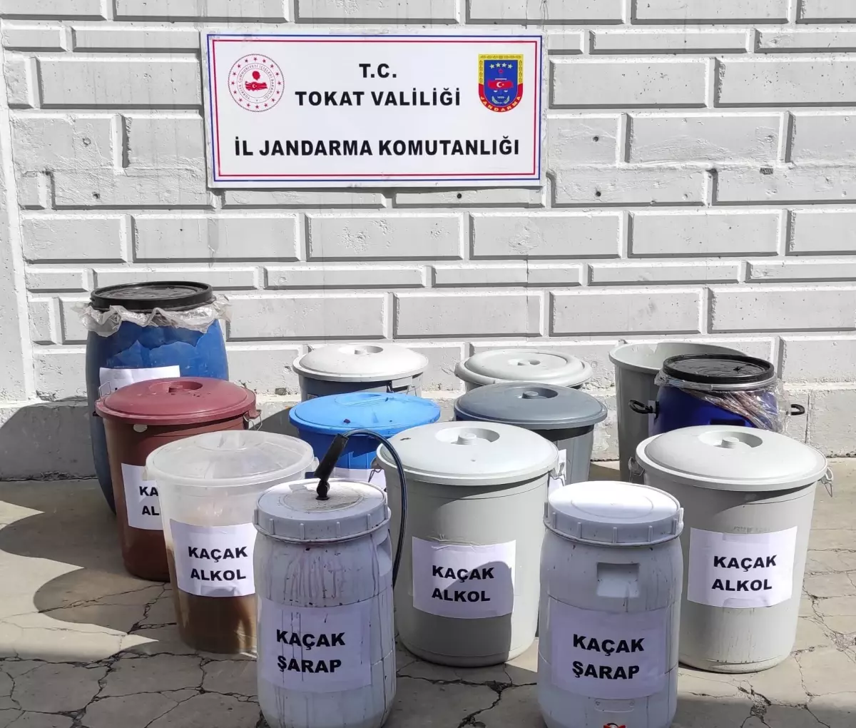 Tokat\'ta 750 litre kaçak içki ele geçirildi