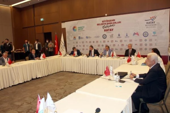 CHP'li Büyükşehir Belediye Başkanları buluştu