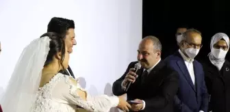 Darp edilen İHA Muhabiri Uslu dünya evine girdi