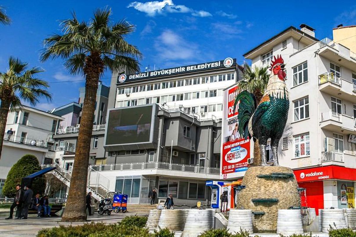 Denizli Büyükşehir öğrenim yardımı sonuçlarını açıkladı