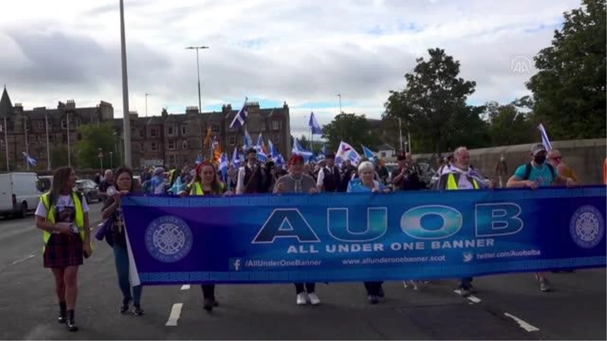 EDINBURGH - İskoçlar bağımsızlık için yürüdü