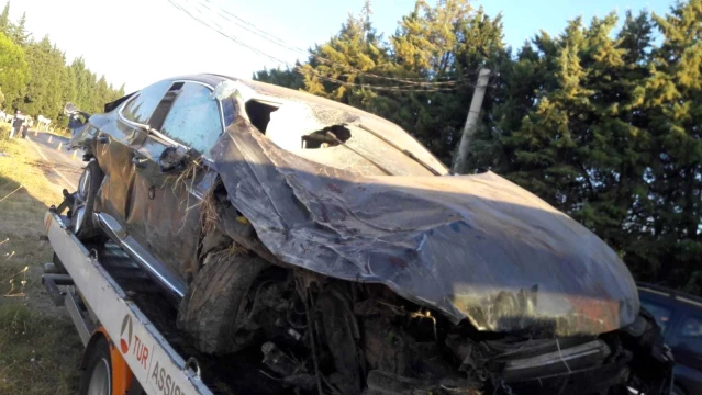 Son Dakika | İzmir'de trafik kazası: 1 ölü, 2 yaralı