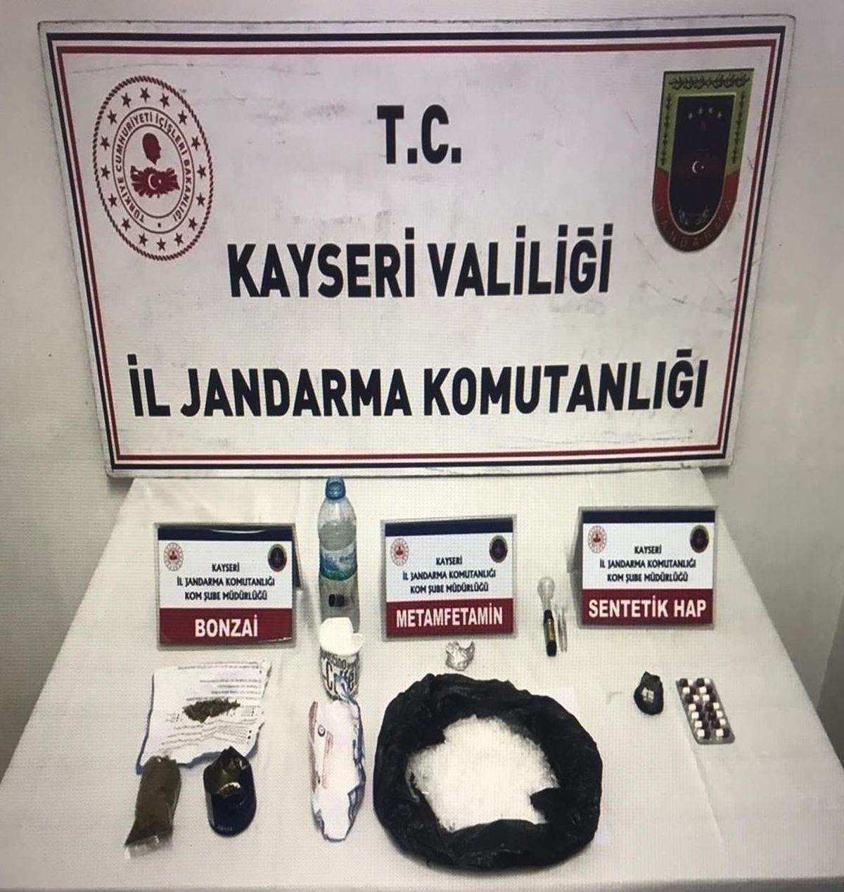 Kayseri\'de uyuşturucu operasyonunda 2 zanlı yakalandı