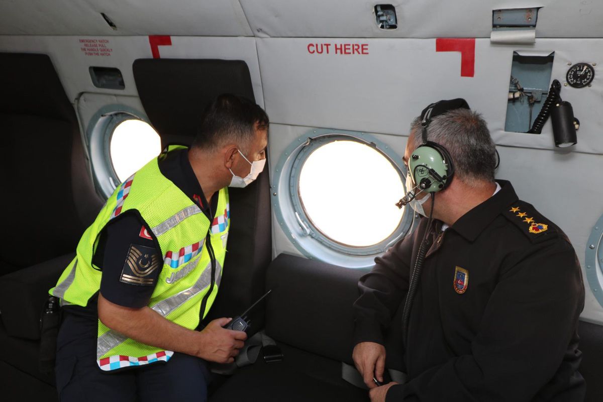 Konya\'da jandarma helikopter destekli trafik denetimi yaptı