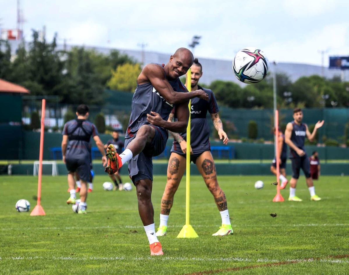 Nwakaeme Aytemiz Alanyaspor\'u bekliyor