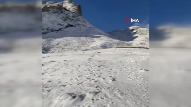 Artvin'de kar yağdı, yaylalar beyaza büründü