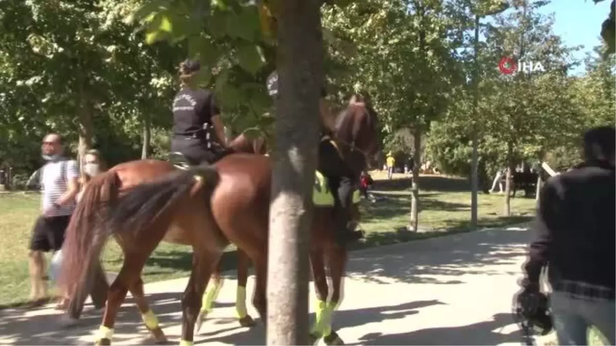 Atlı polislerden Maçka Parkı\'nda koronavirüs denetimi