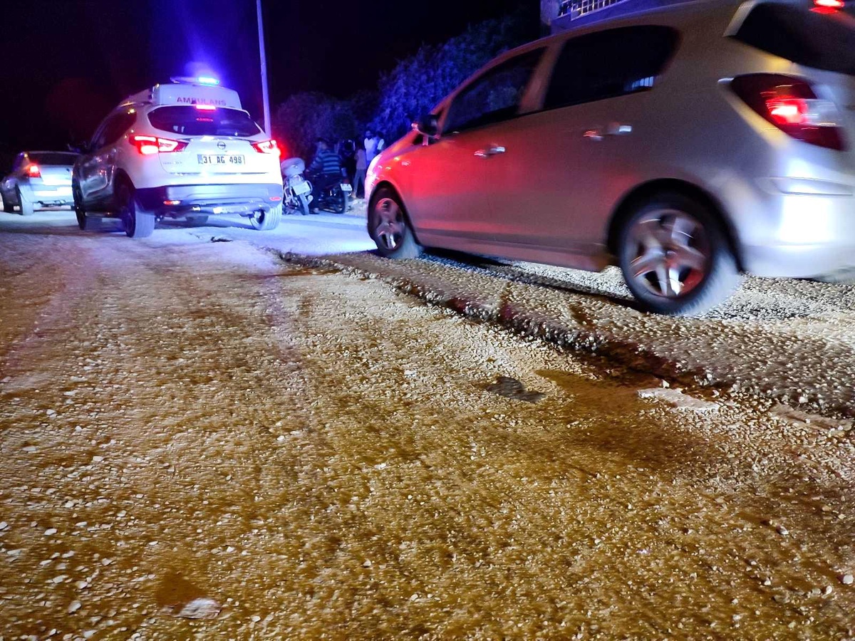 Bozuk yol yüzünden kaza yaptı: 2 yaralı