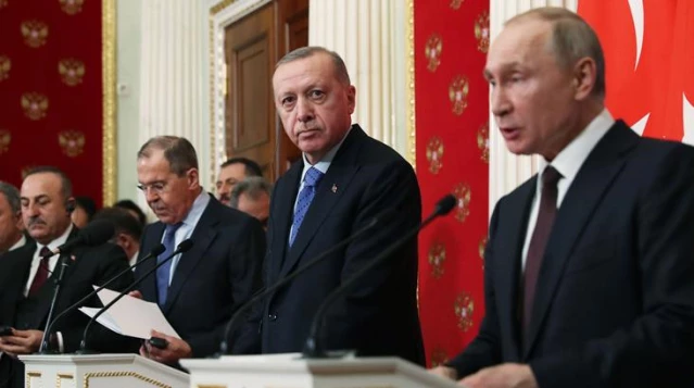 Erdoğan-Putin görüşmesi öncesi Lavrov'dan Türkiye'ye İdlib eleştirisi: Biraz yavaş ilerliyor
