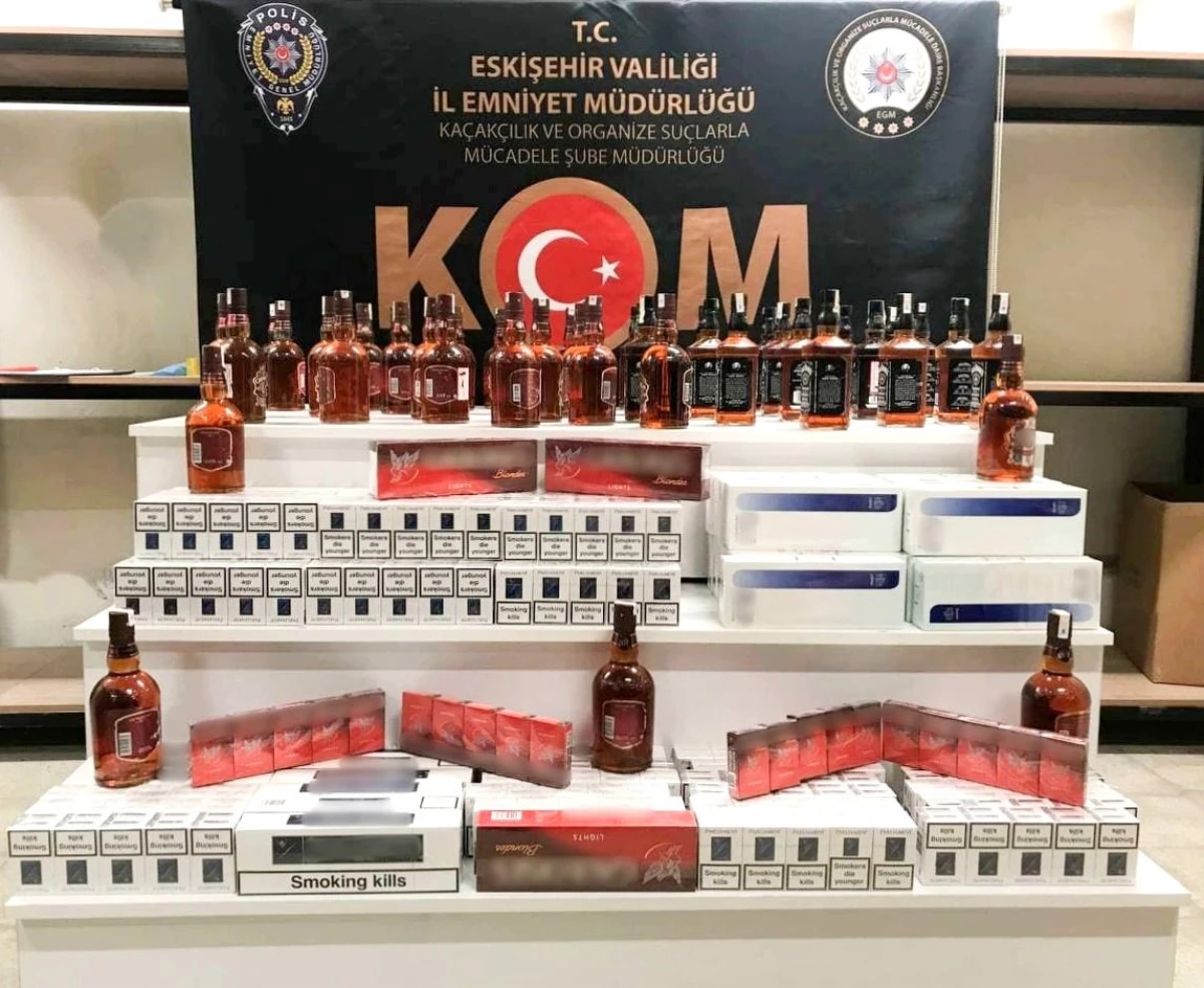 Eskişehir\'de 42 şişe sahte içki ve 870 paket kaçak sigara ele geçirildi