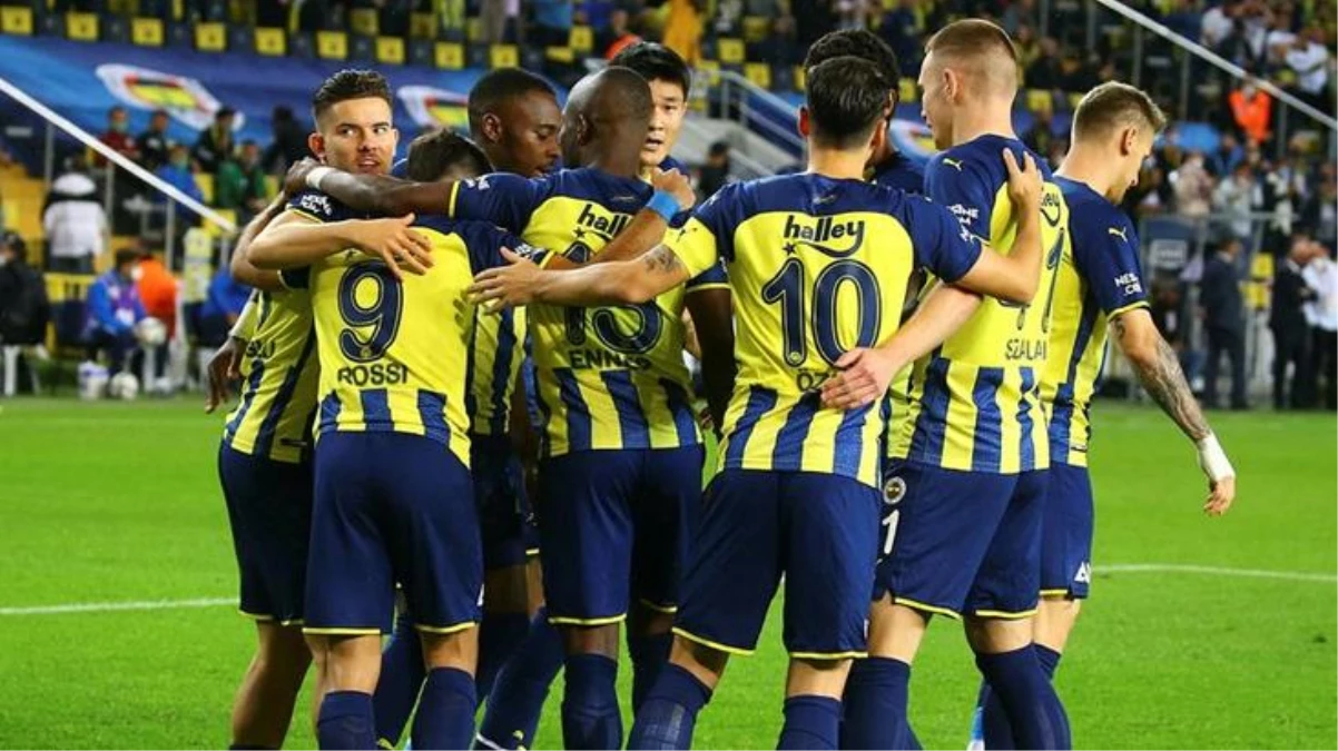 Fenerbahçe\'de Rossi, Hatayspor karşısında İlk golünü atan Uruguaylı\'ya övgü yağıyor