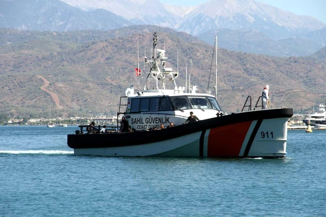 Fethiye'de teknede 254 düzensiz göçmen yakalandı