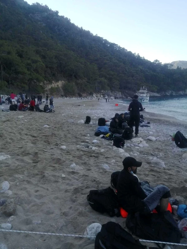 Fethiye'de teknede 254 düzensiz göçmen yakalandı