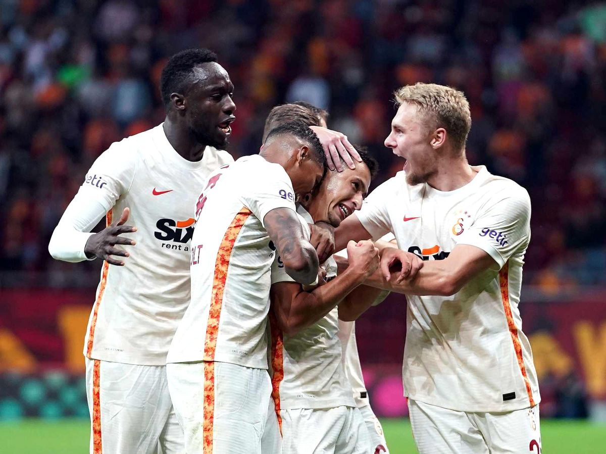 İkinci yarı açılan Galatasaray, Süper Lig\'de 4 maç sonra kazandı
