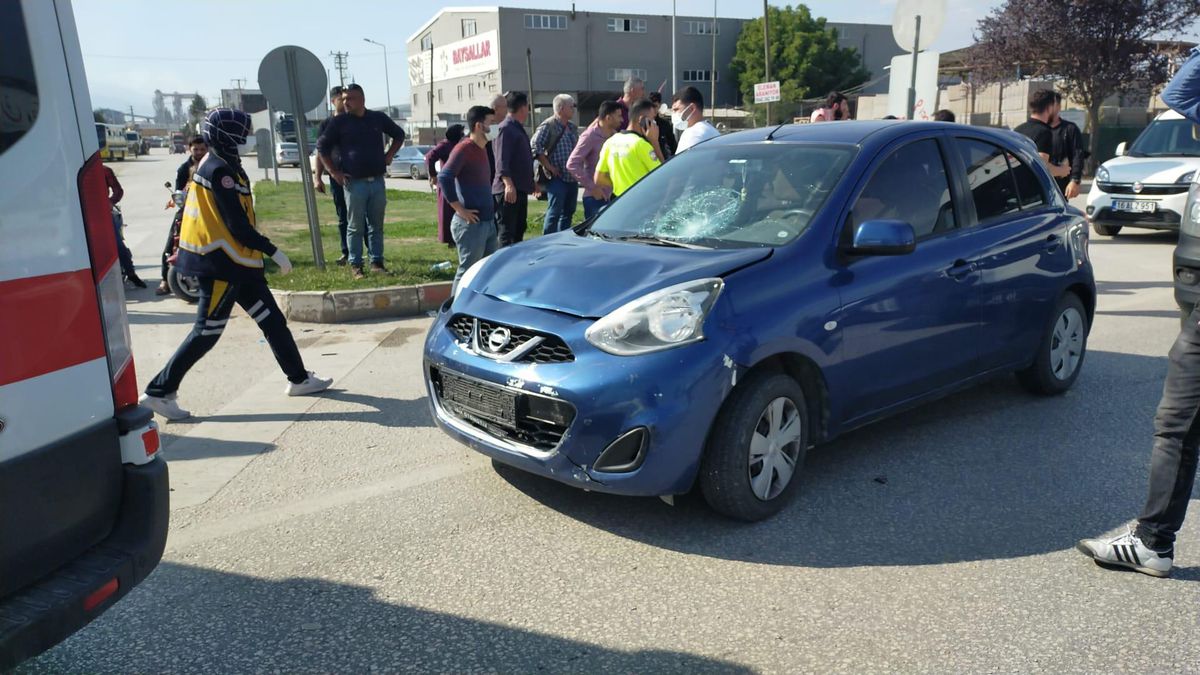 Son dakika... İnegöl\'de trafik kazasında 2 kişi yaralandı
