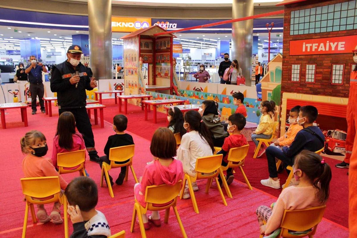 Son dakika haberi | Kahraman İtfaiyeciler çocuk atölyesi çocuklardan yoğun ilgi gördü