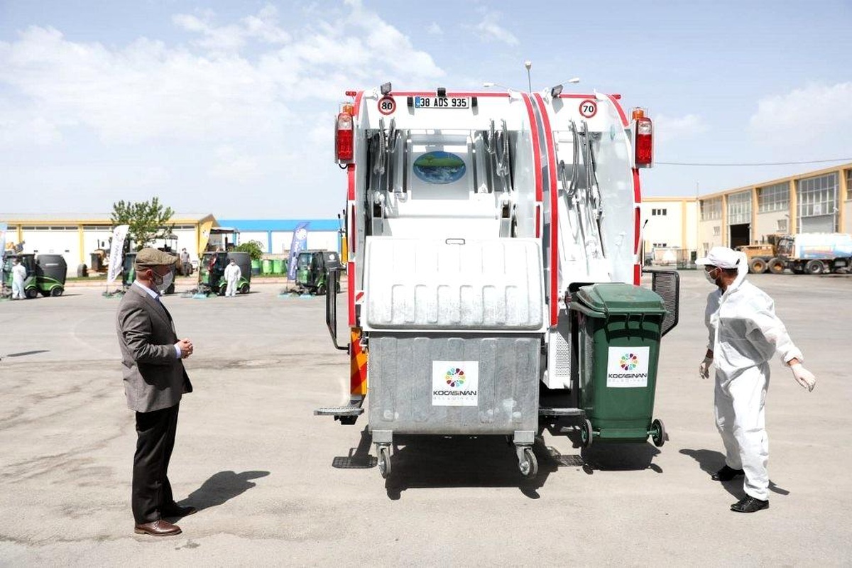 Son dakika gündem: Kayseri\'de 3 yılda 405 ton kıyafet atığı geri dönüşüme kazandırıldı