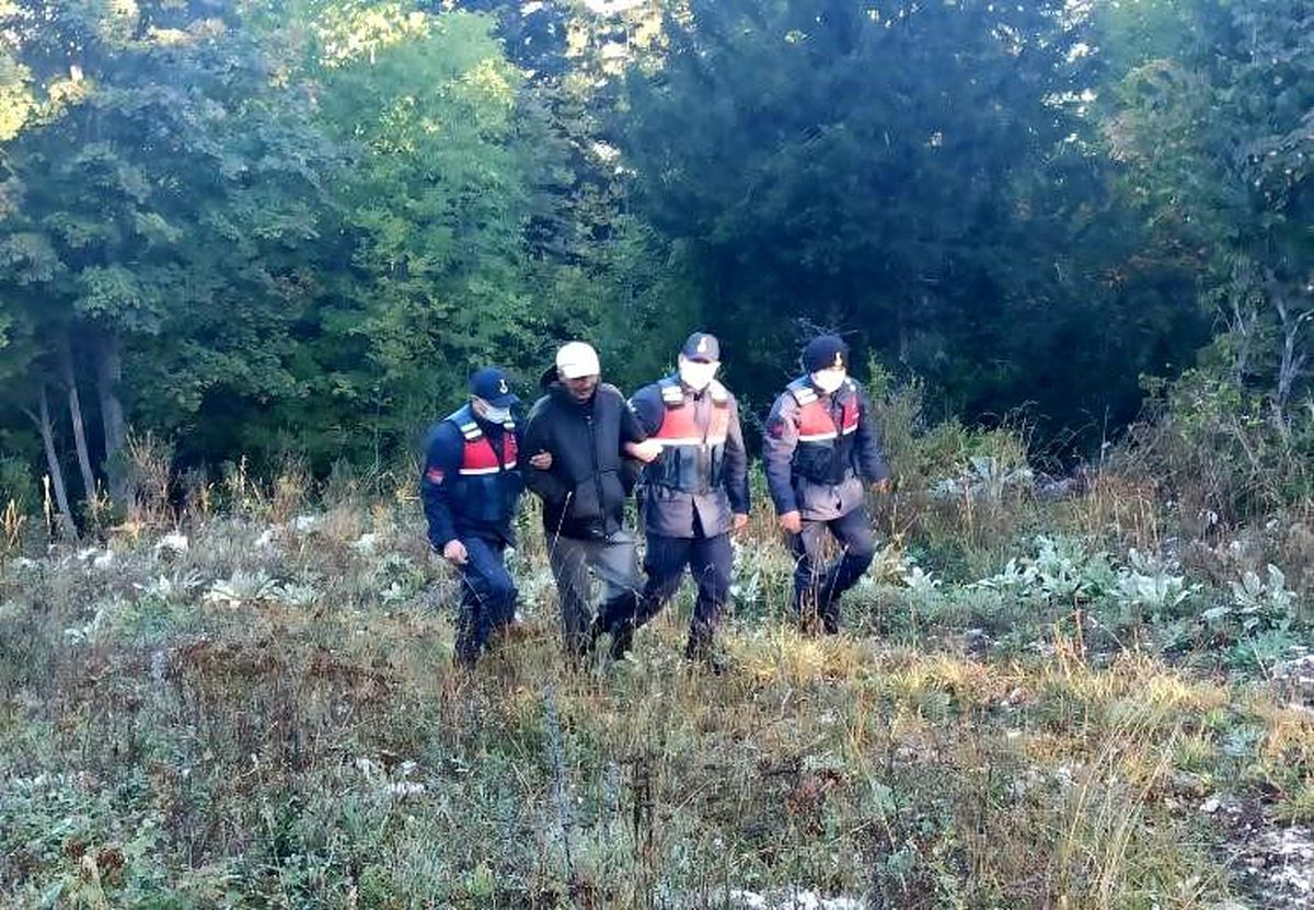 Mantar toplarken kaybolan şahsı jandarma buldu