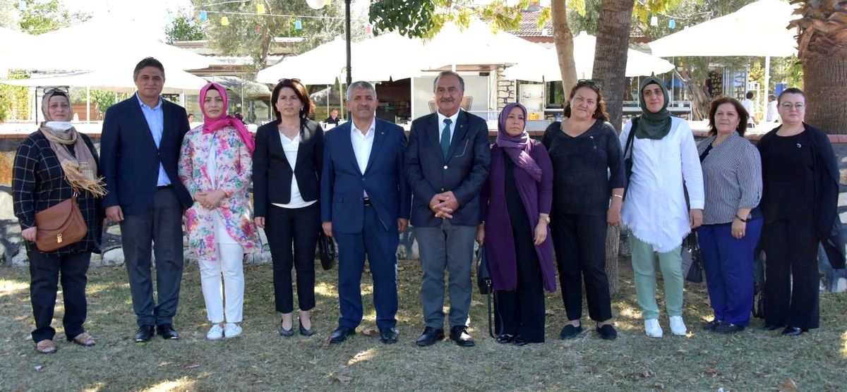 MHP Aliağa ailesi kahvaltıda buluştu