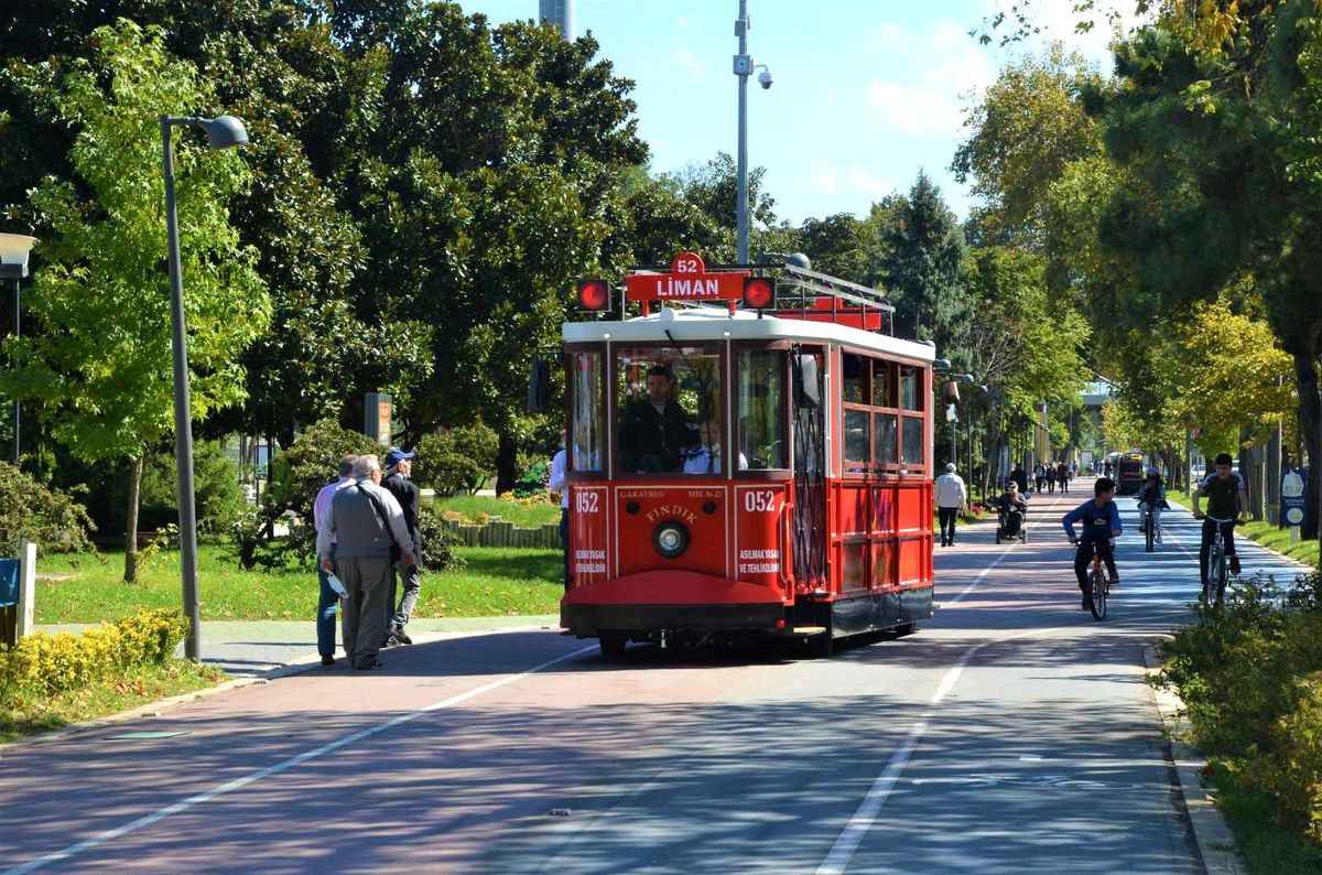 Ordu\'da vatandaşlar güneşli havanın tadını çıkardı